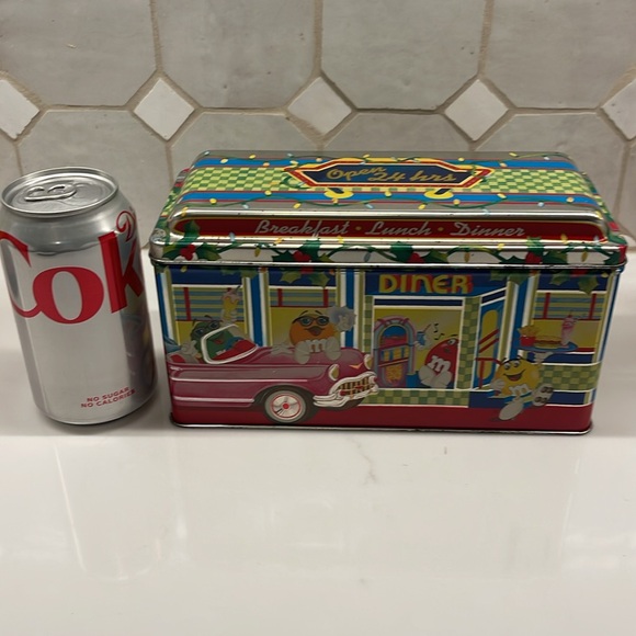 3 M&M Christmas tins - Picture 7 of 8